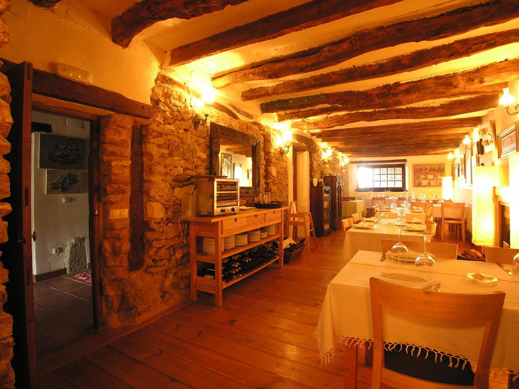 La Posada Del Pintor Tardajos Ngoại thất bức ảnh
